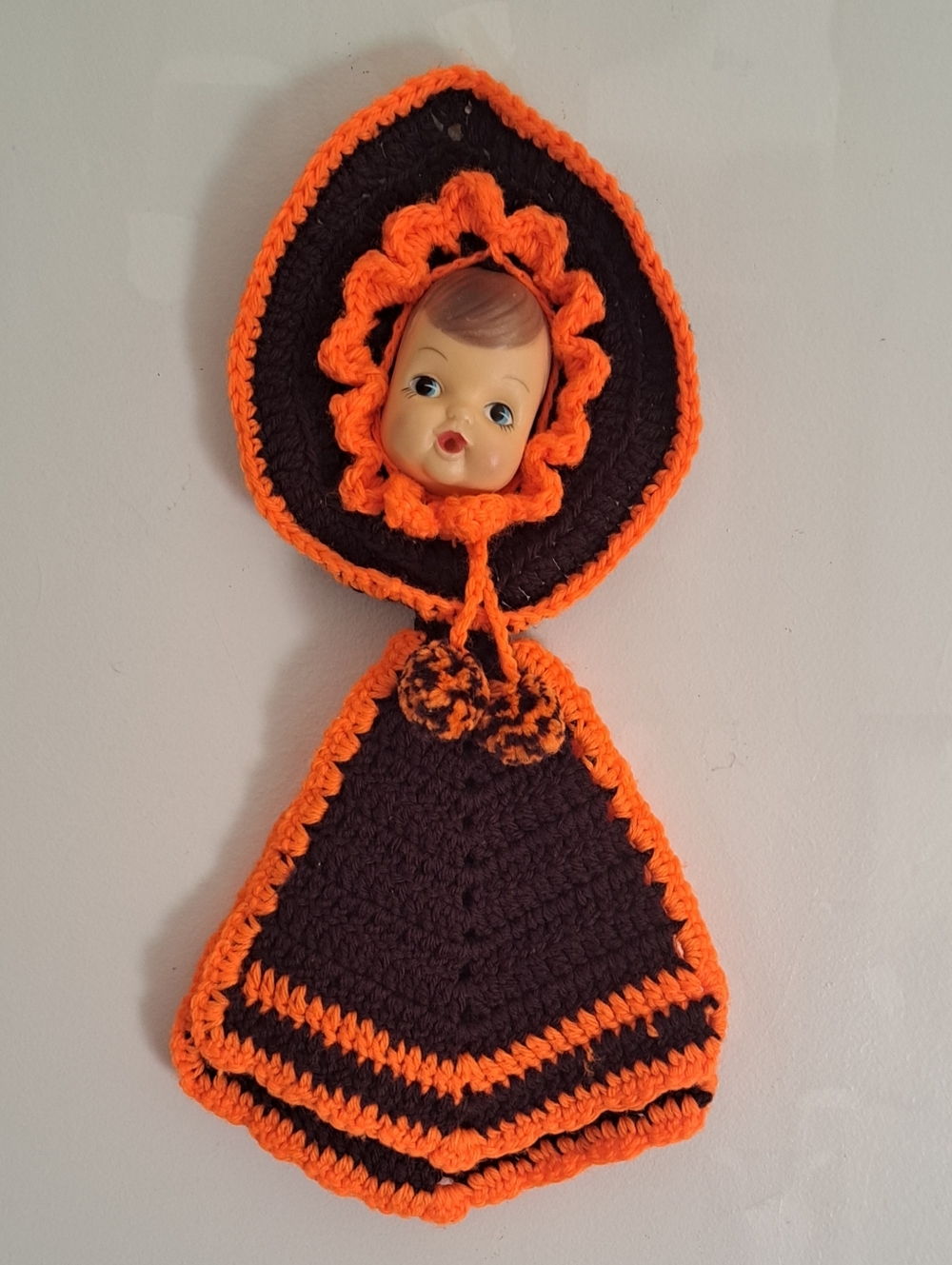 Vtg. 70s Crocheted Handmade Doll Face Pot Holder Wall Decor Whimsical Boho Retro